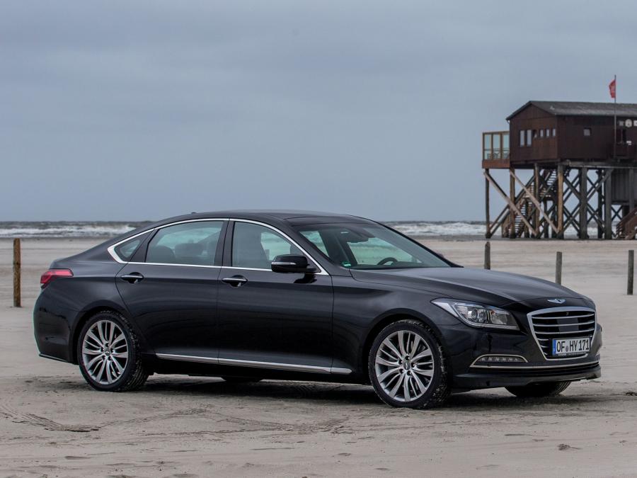  Hyundai Genesis (DH) 2014 года  (EU) (фото 17 из 24)